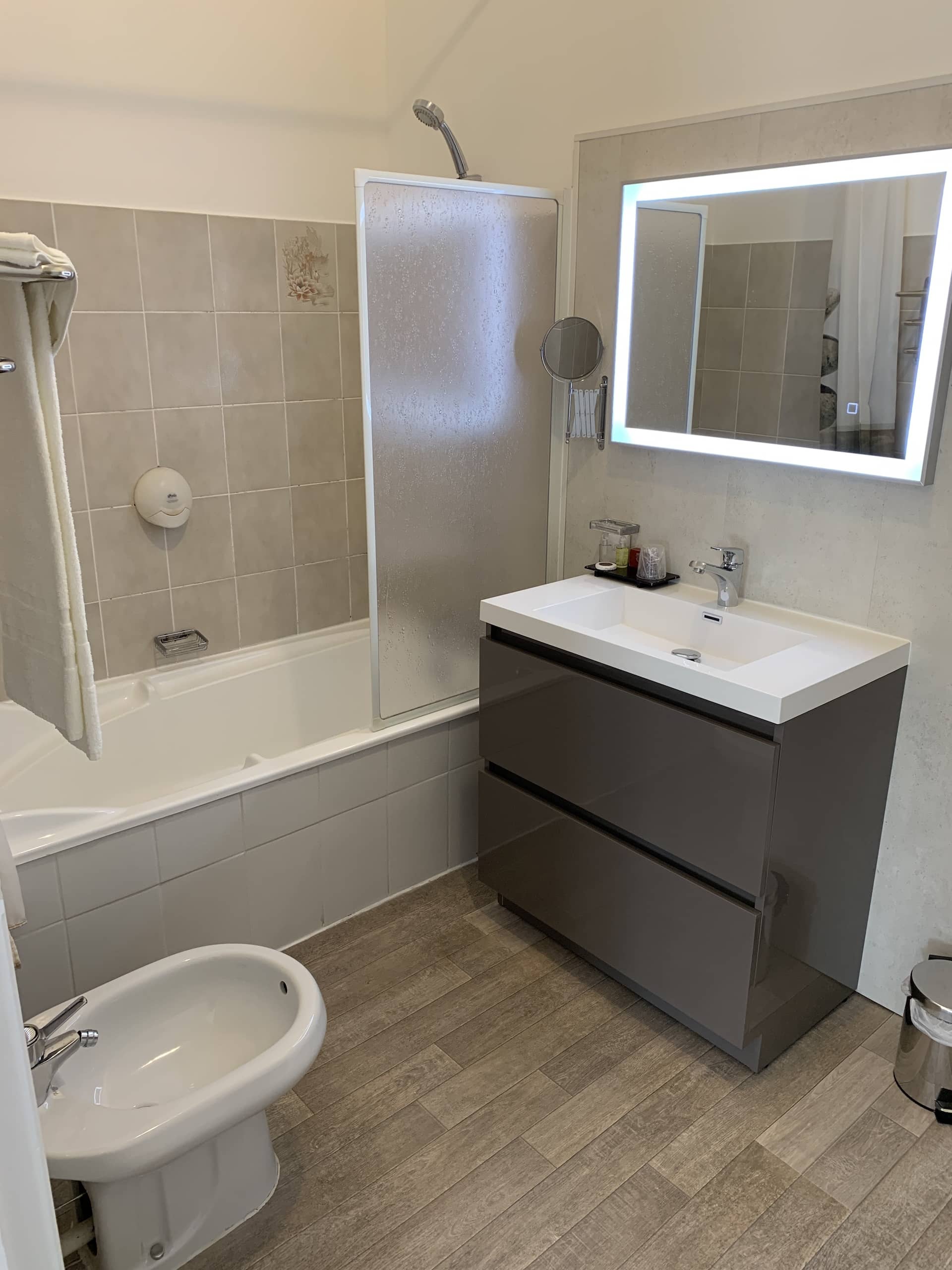 img-hotel-les-rives-du-plantie-19